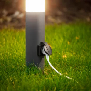 Lampa ogrodowa stojąca słupek 40cm z gniazdkiem CORTA grafit GTV