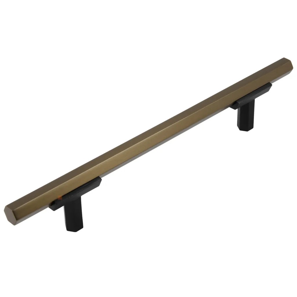 Uchwyt meblowy do szafek Riad rozstaw 128mm brąz EMUCA