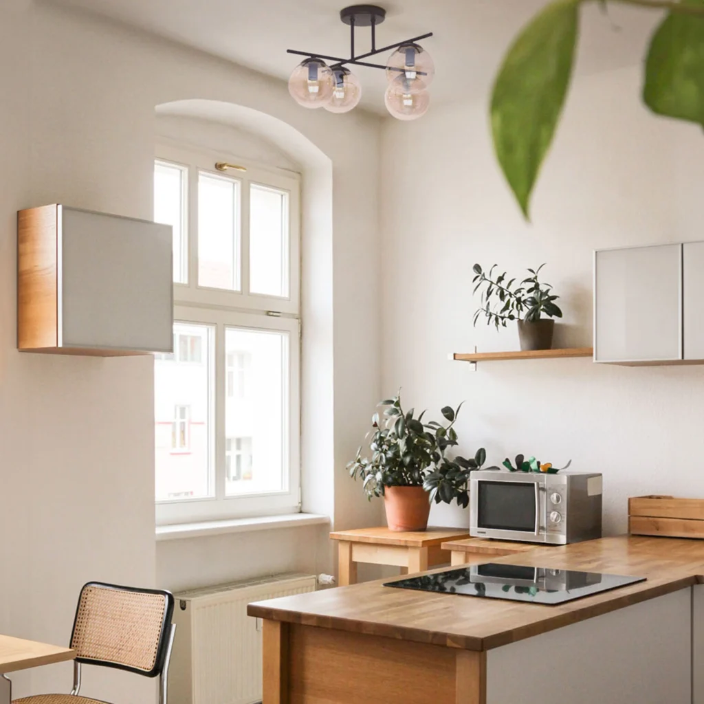 Lampa sufitowa z bursztynowymi okrągłymi kloszami K-5161 z serii DELTA
